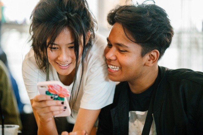 How To Tell If Someone Likes You, According To Science